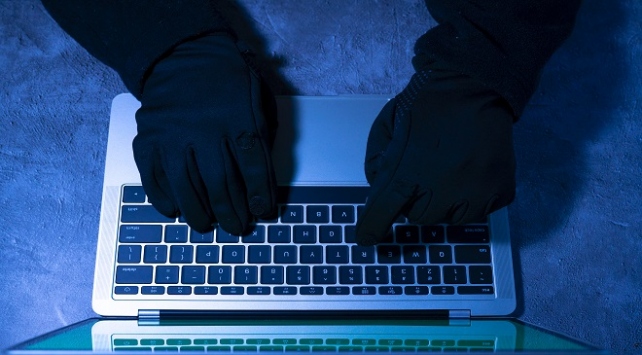 Posta kutumuza düşen her e-postadaki bağlantıyı tıklamamalıyız