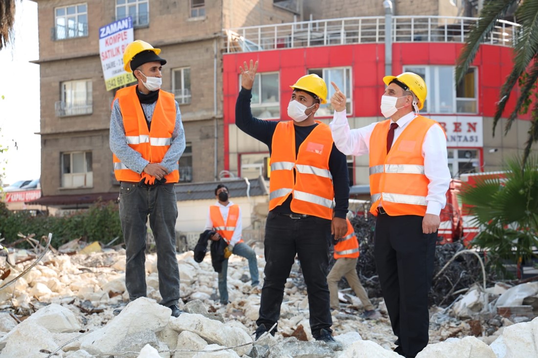 BAŞKAN BEYAZGÜL, “BÖLGEYE YENİ MEYDANLAR KAZANDIRACAĞIZ”
