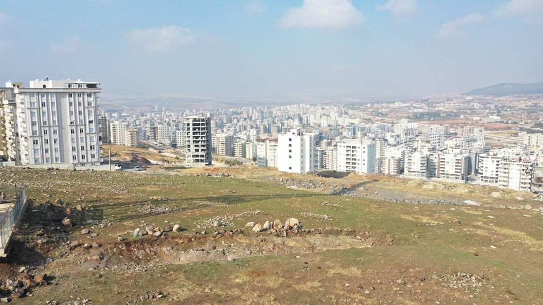 KARAKÖPRÜ’DE KAPALI YÜZME HAVUZU ÇALIŞMALARI BAŞLADI