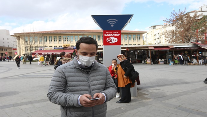 Balıklı Meydanı’nda ücretsiz Wİ-Fİ hizmeti verilmeye başlandı