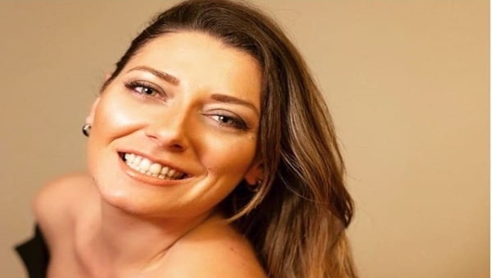 oyuncu Ecmel İs; Seksenler dizisinin kadrosunda Gamze karakterine hayat verecek…