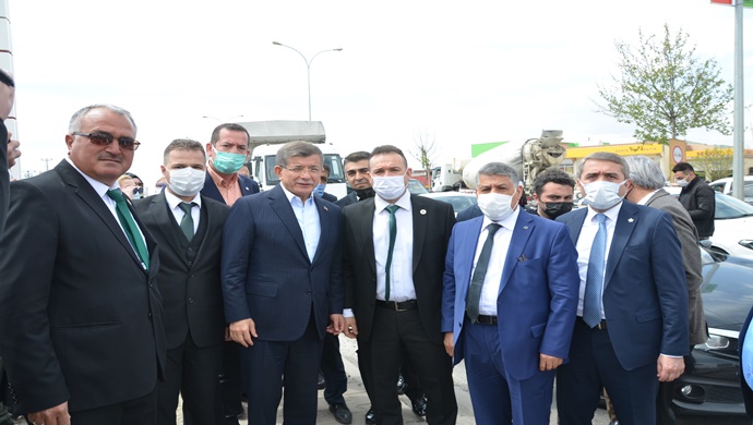 DAVUTOĞLU, GELECEK PARTİSİ NİZİP İLÇE BAŞKANLIĞININ AÇILIŞI YAPTI