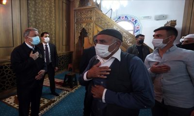 Millî Savunma Bakanı Hulusi Akar ve TSK Komuta Kademesi Bayram Namazını Şırnak’ta Vatandaşlarımızla Beraber Kıldı
