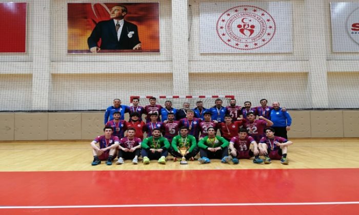 TRABZON BÜYÜKŞEHİR ADINI SÜPER LİGE YAZDIRDI