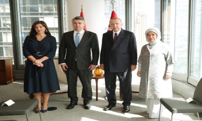 Cumhurbaşkanı Erdoğan, Hırvatistan Cumhurbaşkanı Milanoviç ile bir araya geldi
