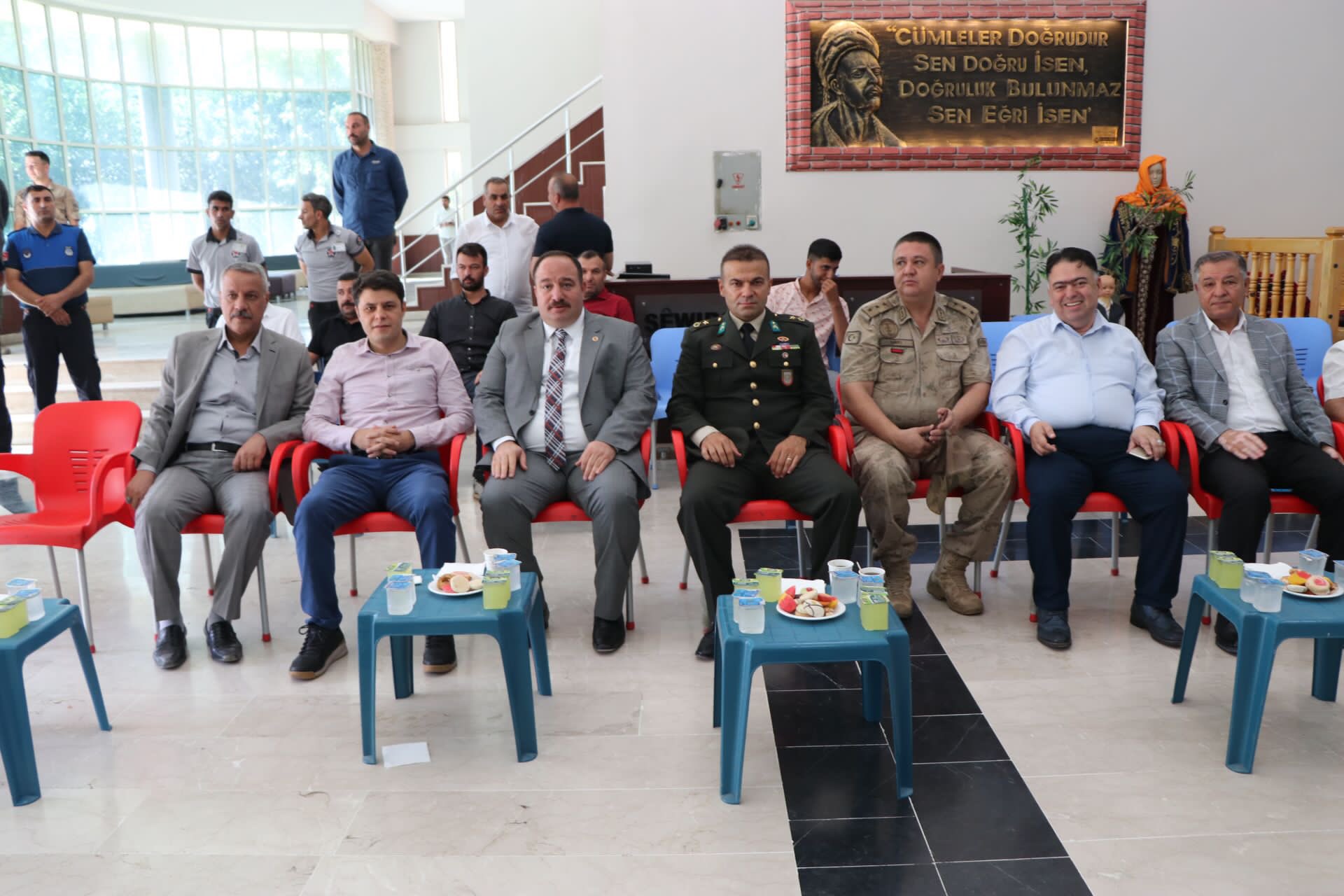 VİRANŞEHİR’DE BAYRAMLAŞMA PROGRAMI YAPILDI