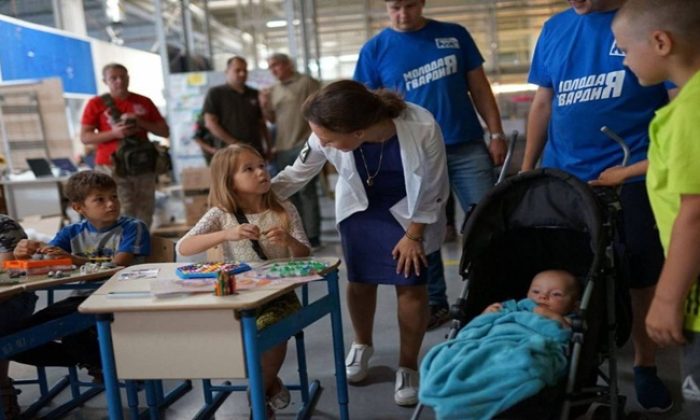 «Единая Россия» открыла детский досуговый центр и центр объединения гражданских инициатив «Единые» в Мариуполе