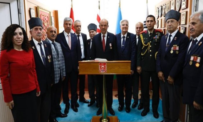 Cumhurbaşkanı Ersin Tatar, Türkiye Muharip Gaziler Derneği’ni ziyaret etti