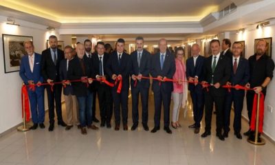 Cumhurbaşkanı Ersin Tatar, Yakın Doğu Üniversitesi’nde Tokat protokol heyeti onuruna düzenlenen Güzel Sanatlar “Eylül Sergisi’nin” açılışına katıldı.