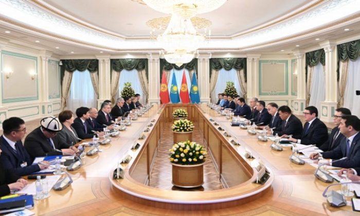 Kassym-Jomart Tokayev ve Sadyr Japarov, Kazakistan ve Kırgızistan Yüksek Devletlerarası Konseyi toplantısına katıldı