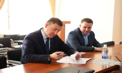 Andrey Turchak, Altay Cumhuriyeti başkanlığına aday göstermek için seçim komisyonuna belgeler sundu