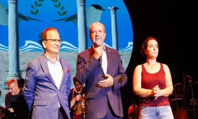 Cumhurbaşkanı Ersin Tatar, Yeniboğaziçi Belediyesi tarafından Şampiyon Melekleri Yaşatma Derneği yararına Salamis Antik Tiyatrosu’nda düzenlenen Levent Yüksel konserini katıldı