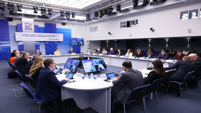 Birleşik Rusya, ülke genelindeki çocuk sağlık kamplarının altyapı durumunu izleyecek