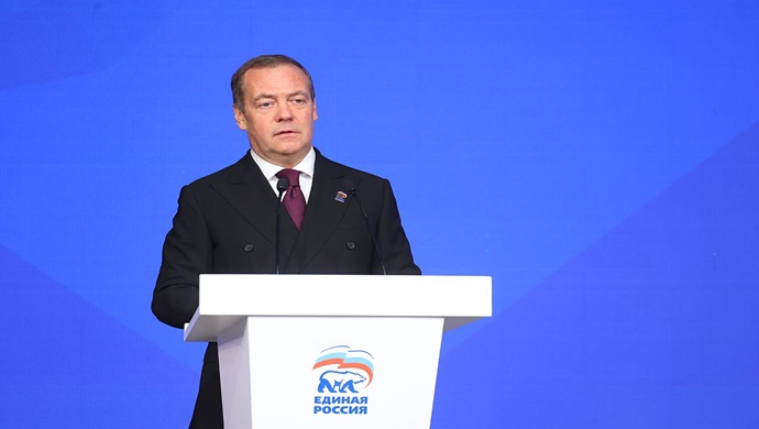 Dmitri Medvedev: Birleşik Rusya, belediye düzeyinde temsil açısından Rus partileri arasında tartışmasız lider