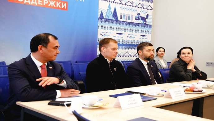 Çok çocuklu anneleri, SVO katılımcılarının ailelerini ve sağlık çalışanlarını tebrik ediyoruz: Birleşik Rusya, Uluslararası Kadınlar Günü’nü bölgelerinde kutladı